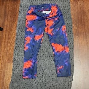 Athleta 7/8 tights with back zipper waist pocket